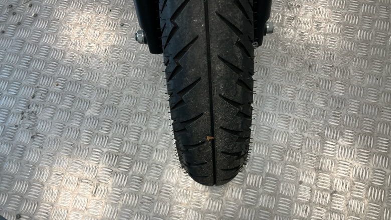 Royal Enfield Hntr 350 Rebel Red (23MY)